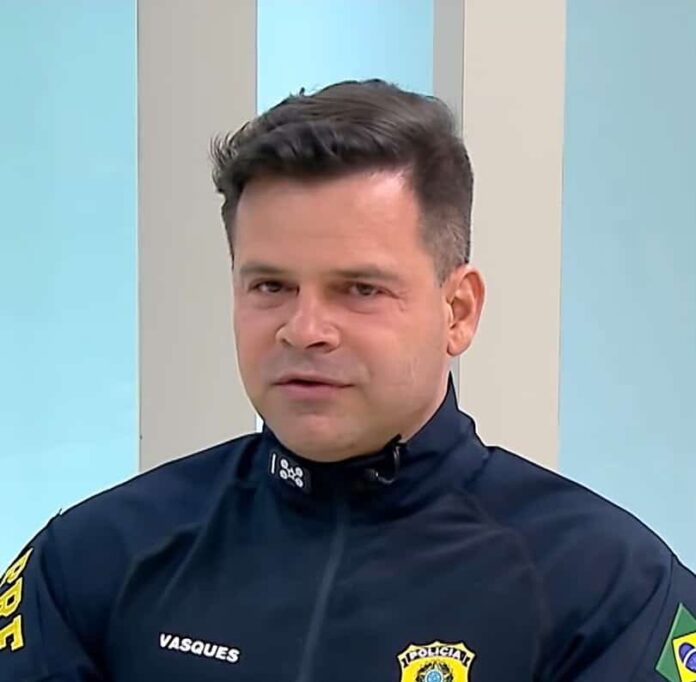 urgente:-moraes-retira-aposentadoria-de-silvinei-vasques-ex-diretor-da-prf