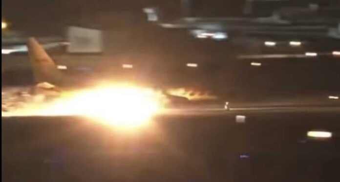 acidente:-aviao-cargueiro-da-dhl-pega-fogo-durante-pouso-em-los-angeles;-veja-video